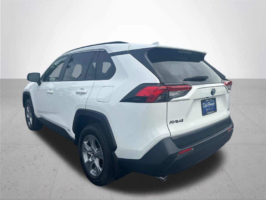 Certified 2023 Toyota RAV4 LE AWD/4WD image 10