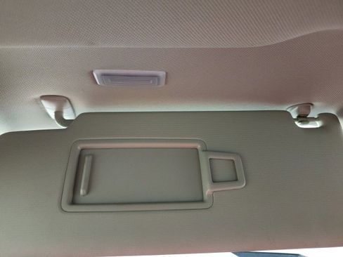 Used 2022 Volkswagen Tiguan SE w/ Panoramic Sunroof Package image 72