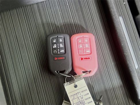 Used 2024 Honda Odyssey EX image 32