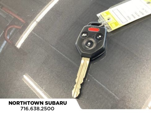 Used 2020 Subaru Crosstrek 2.0i Premium AWD/4WD image 25