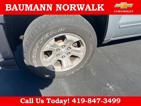 Used 2017 Chevrolet Silverado 1500 LT w/ All Star Edition AWD/4WD image 10