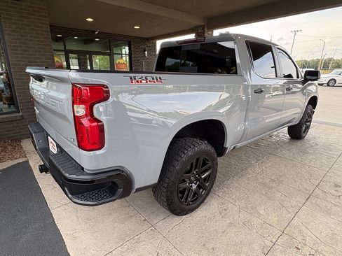 Used 2024 Chevrolet Silverado 1500 LT Trail Boss w/ LT Trail Boss Premium Package AWD/4WD image 6