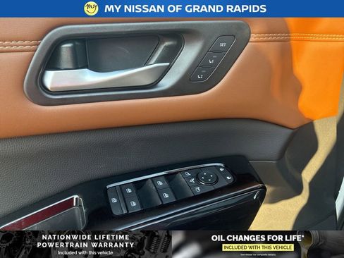 New 2026 Nissan Pathfinder Platinum w/ Cargo Package image 11