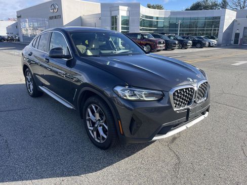 Used 2022 BMW X4 xDrive30i w/ Premium Package image 2