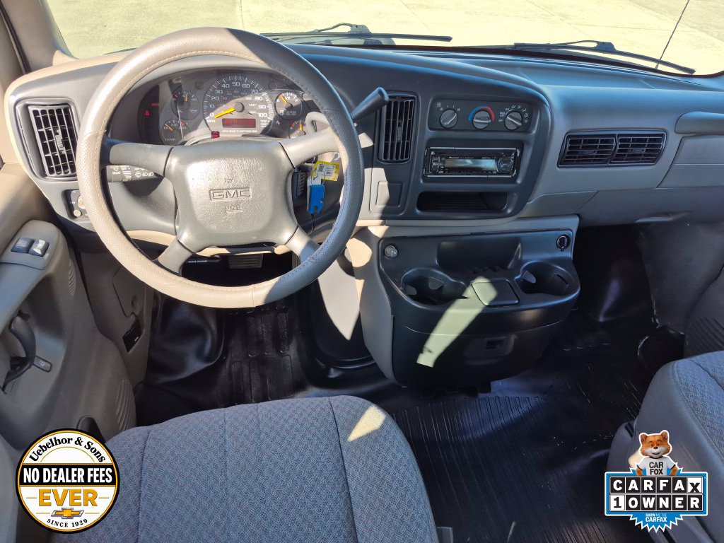 Used 2000 GMC Savana 3500 Extended Passenger w/ Convenience Pkg 1 RWD image 10