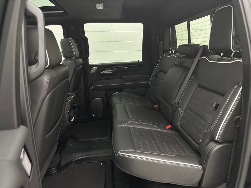 Used 2026 GMC Sierra 2500 AT4X w/ LPO, Black Badging Package AWD/4WD image 59