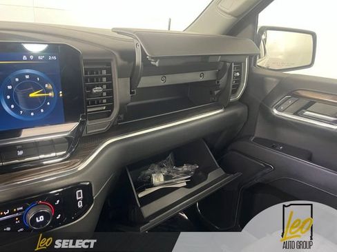 Used 2024 Chevrolet Silverado 1500 LT AWD/4WD image 20