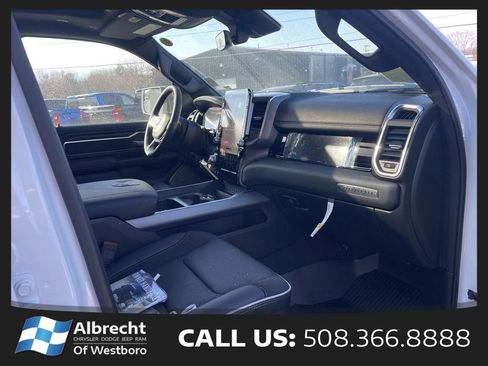 New 2026 RAM 1500 Laramie AWD/4WD image 15