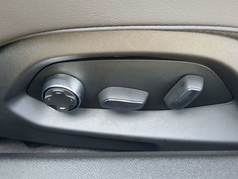 Used 2024 Chevrolet Corvette E-Ray w/ Stealth Interior Trim Package image 28