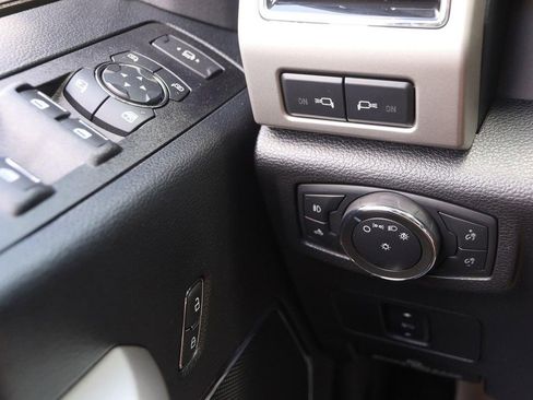 Used 2021 Ford F250 Lariat w/ Chrome Package AWD/4WD image 21