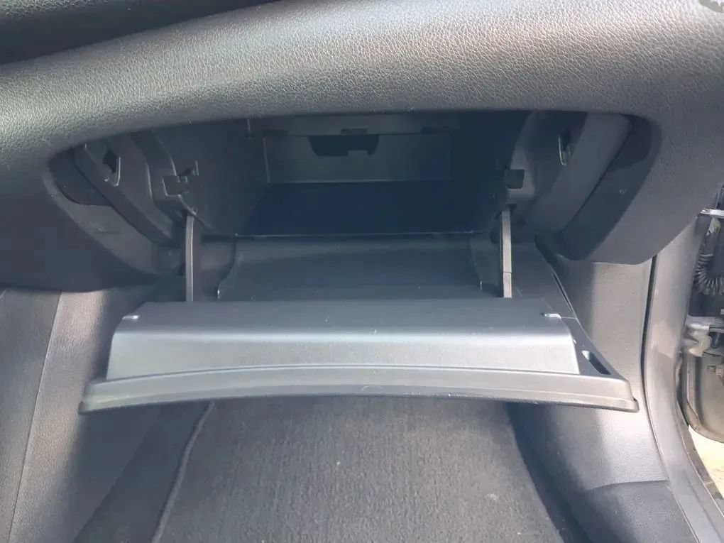 Used 2017 Nissan Sentra SV FWD image 31