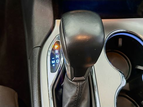 Used 2018 Jeep Grand Cherokee Laredo AWD/4WD image 23