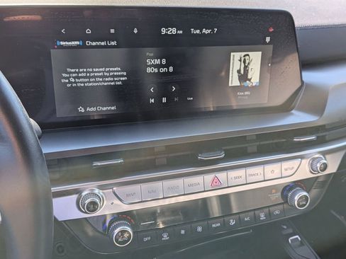 Used 2025 Kia Telluride S FWD image 19