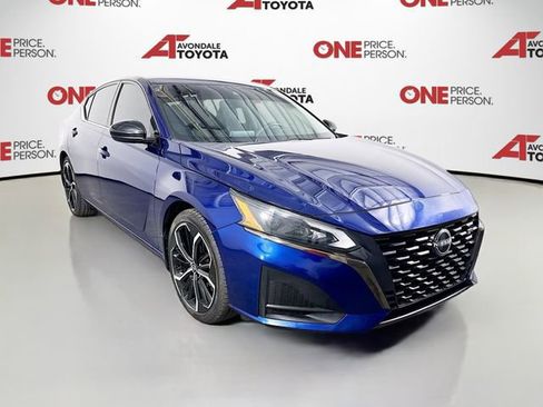 Used 2023 Nissan Altima 2.5 SR image 1