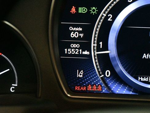 Used 2023 Lexus LS 500 w/ Accessory Package (Z2) image 45