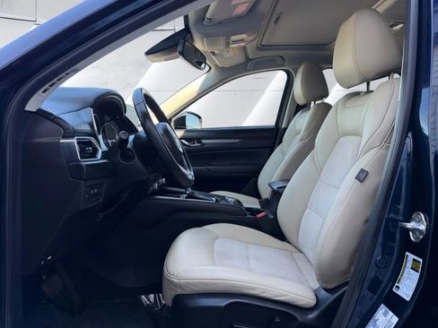 Used 2020 MAZDA CX-5 Touring FWD image 9