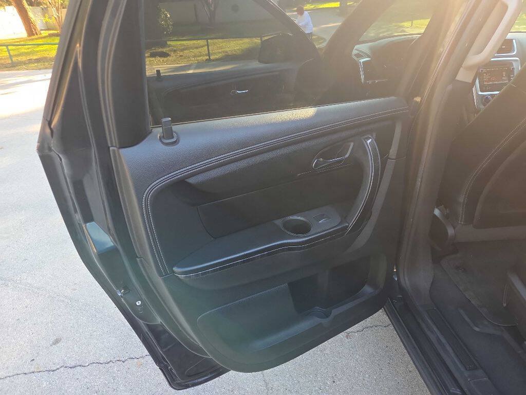 Used 2014 GMC Acadia SLT FWD image 22