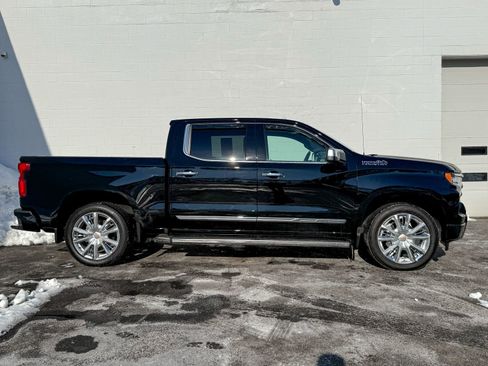 Used 2025 Chevrolet Silverado 1500 High Country image 4