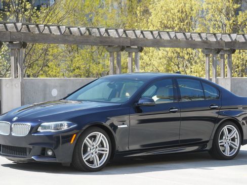 Used 2016 BMW 550i xDrive Sedan AWD/4WD image 15