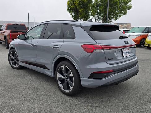 Used 2025 Audi Q4 e-tron Premium Plus w/ Premium Plus AWD/4WD image 3