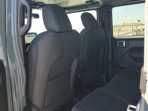 New 2026 Jeep Gladiator Sport image 14