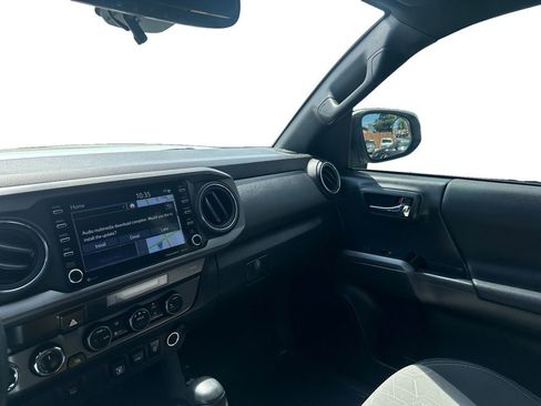 Used 2023 Toyota Tacoma TRD Off-Road AWD/4WD image 19