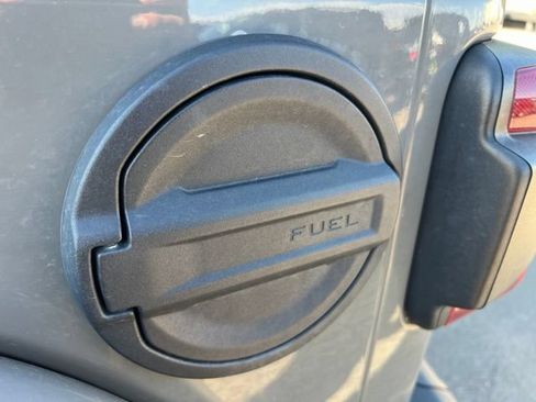 Used 2019 Jeep Wrangler Unlimited Rubicon AWD/4WD image 16