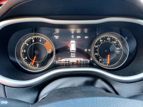 Used 2017 Jeep Cherokee Trailhawk w/ Comfort/Convenience Group image 9