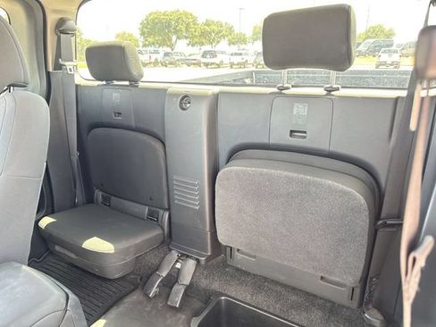 Used 2023 Nissan Frontier S w/ Technology Package RWD image 21