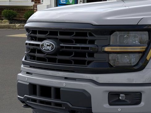 New 2026 Ford F150 XLT w/ Equipment Group 302A MID AWD/4WD image 19