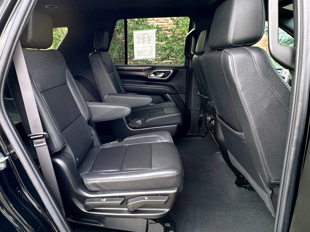 Used 2023 Chevrolet Tahoe LT w/ Luxury Package AWD/4WD image 35