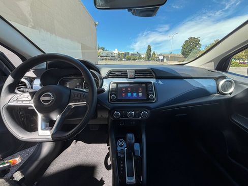 Used 2025 Nissan Versa SV FWD image 26