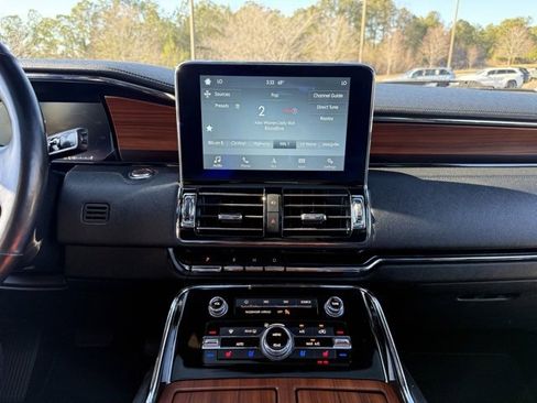 Used 2019 Lincoln Navigator Reserve w/ Cargo Package image 18