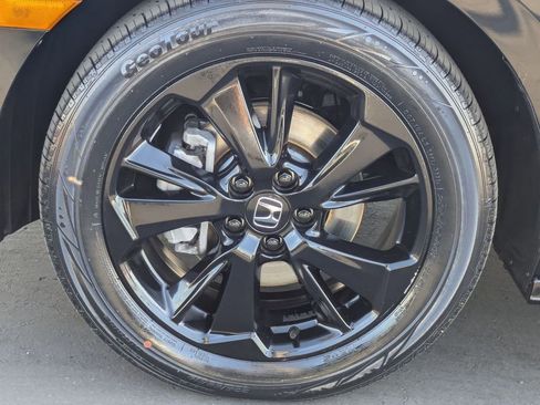 Certified 2023 Honda Odyssey Sport image 22