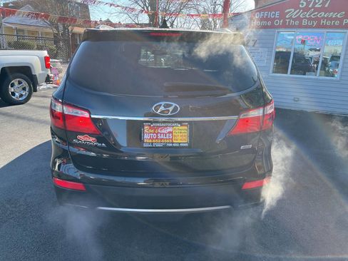 Used 2014 Hyundai Santa Fe GLS image 6