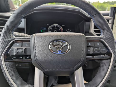 Used 2026 Toyota Tundra Platinum AWD/4WD image 28