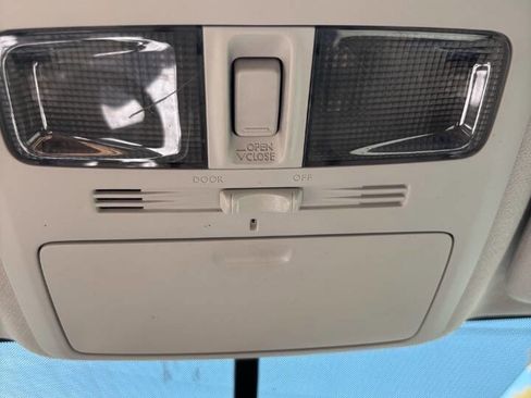 Used 2015 Subaru Forester 2.5i Premium w/ All-Weather Package image 19