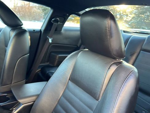 Used 2006 Ford Mustang GT image 11