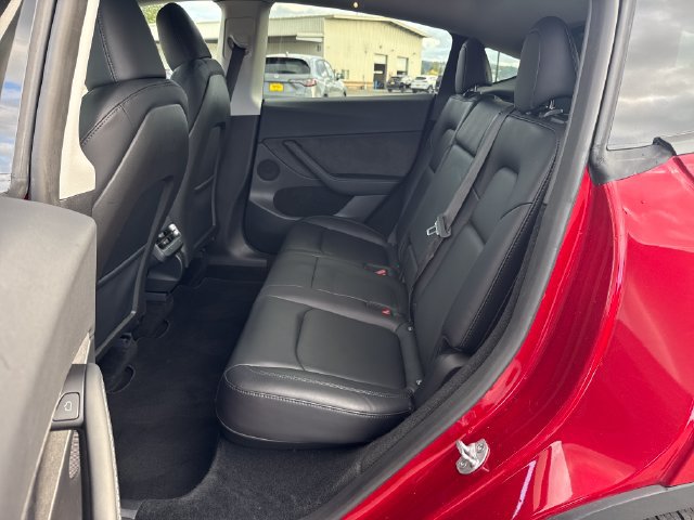 Used 2024 Tesla Model Y Long Range AWD/4WD image 16