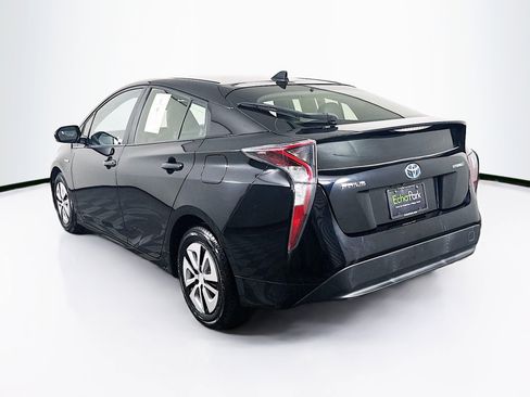 Used 2017 Toyota Prius Four image 5