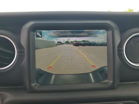 Used 2021 Jeep Gladiator Overland w/ Popular Equipment Package image 30