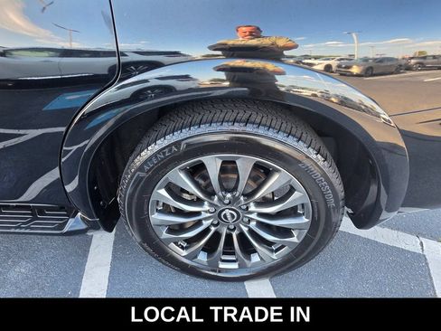 Used 2022 Nissan Armada Platinum w/ Captain's Chairs Package RWD image 10