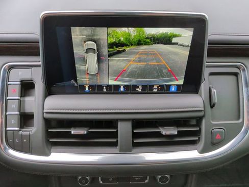 Used 2024 Chevrolet Suburban High Country AWD/4WD image 24
