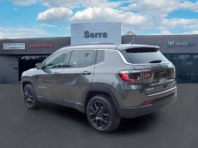 Used 2022 Jeep Compass Latitude AWD/4WD image 5