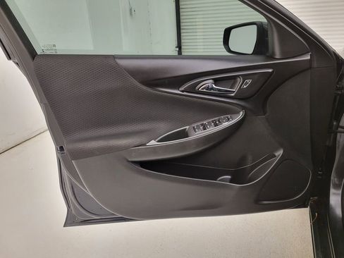 Used 2023 Chevrolet Malibu LT image 25