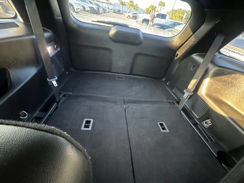 Used 2020 Ford Explorer Limited RWD image 17