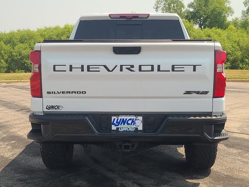 Used 2024 Chevrolet Silverado 1500 ZR2 w/ Technology Package AWD/4WD image 3