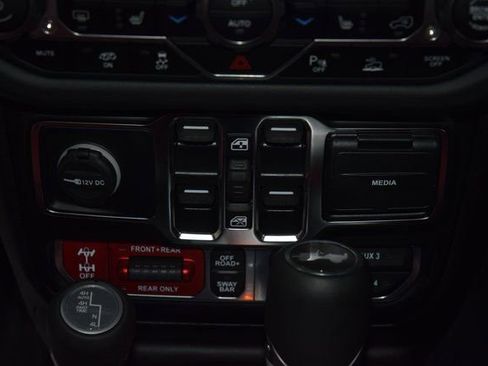 Used 2024 Jeep Wrangler Unlimited Rubicon 392 image 34