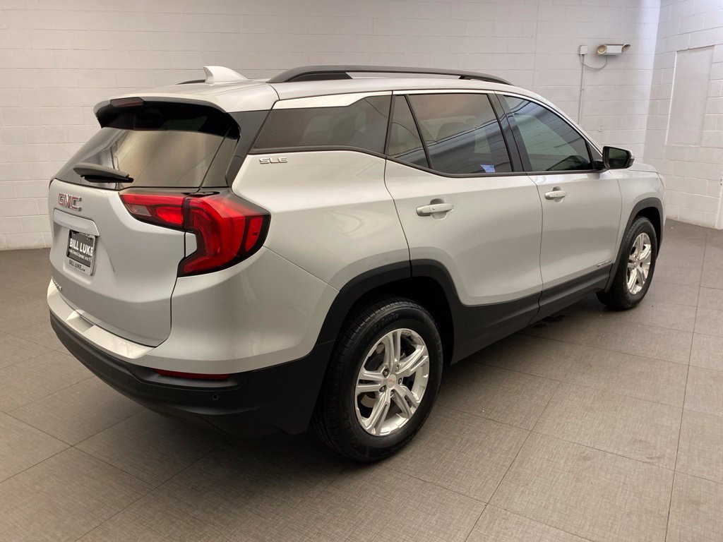Used 2020 GMC Terrain SLE w/ Driver Convenience Package FWD image 8