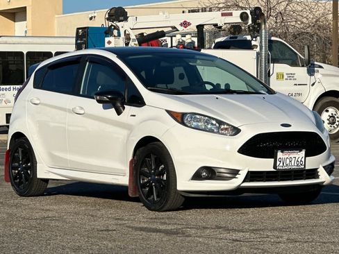 Used 2019 Ford Fiesta ST-Line w/ ST Line Cold Weather Package image 9